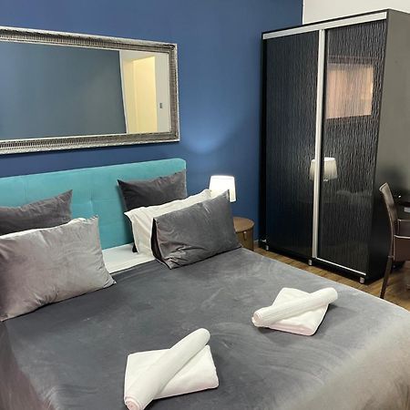 Metropole Apartments Studio City Boekarest Buitenkant foto